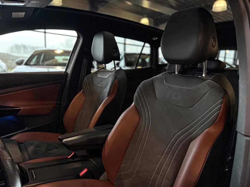 VW ID.4 77 Pro Performance Tech 5d