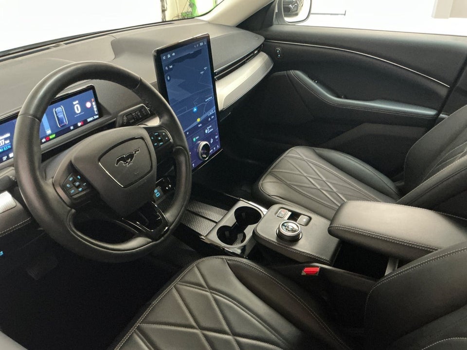 Ford Mustang Mach-E 75 Standard Range 5d