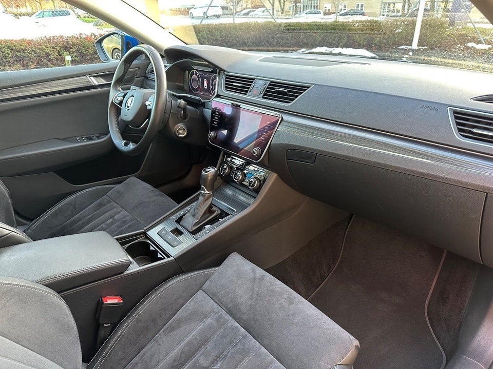 Skoda Superb 1,4 TSi iV Business Executive Combi DSG 5d