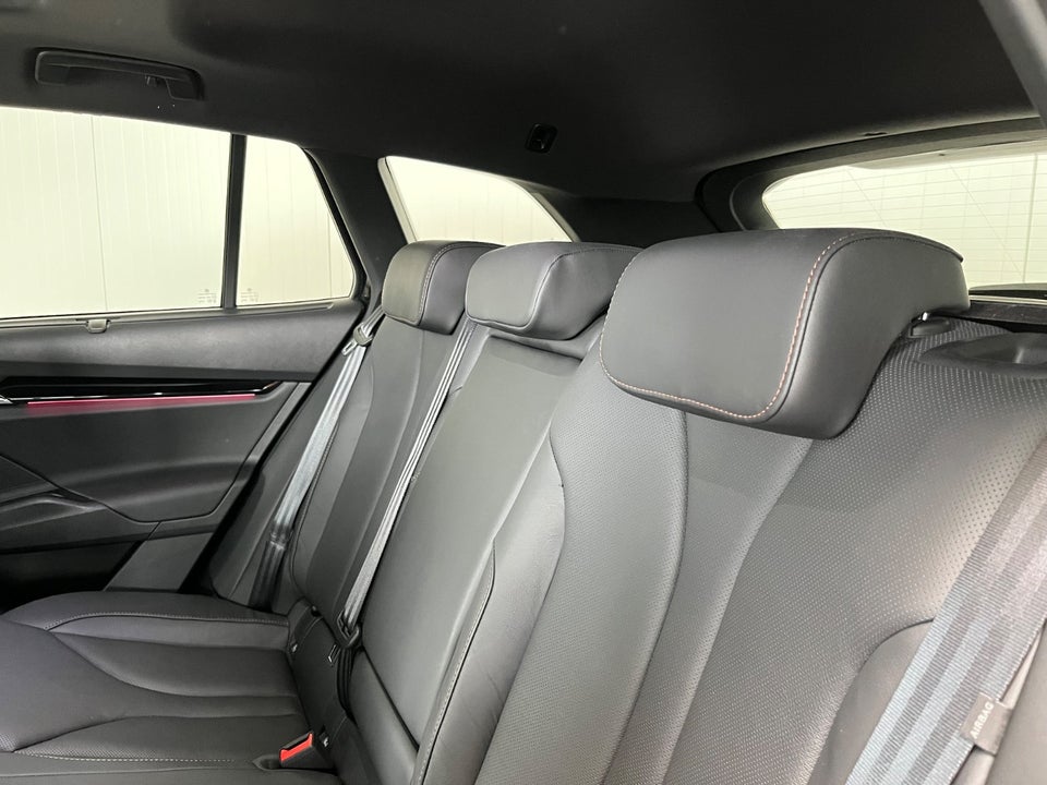 Skoda Enyaq 85 iV Laurin & Klement 5d