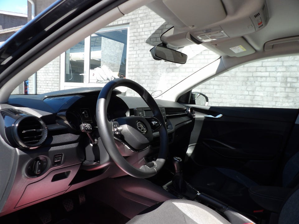 Skoda Fabia 1,0 MPi 65 Active 5d