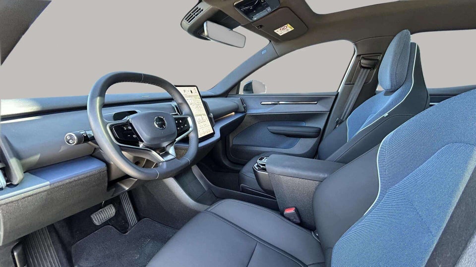 Volvo EX30 Extended Range Ultra 5d