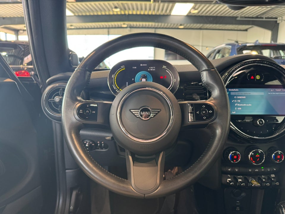 MINI Cooper SE Classic 3d