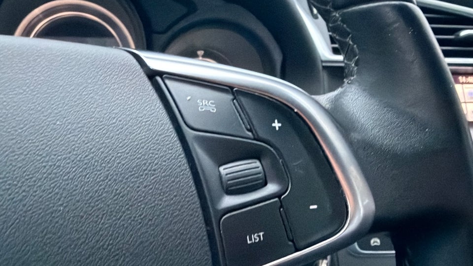 Citroën C4 1,6 BlueHDi 100 Feel 5d