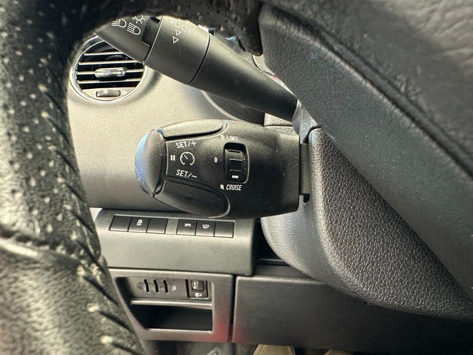 Peugeot 5008 1,6 BlueHDi 120 Allure 7prs 5d