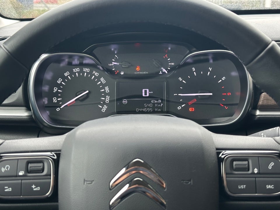 Citroën C3 1,2 PureTech 83 Shine Sport 5d