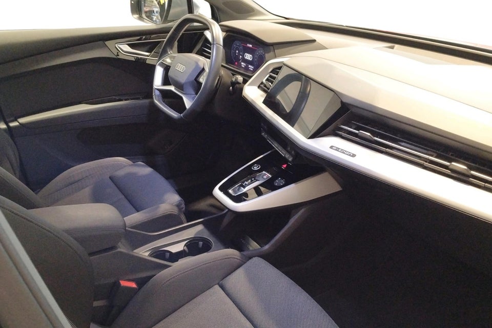Audi Q4 e-tron 40 Attitude 5d