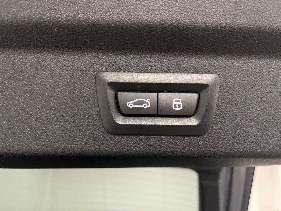 BMW iX2 eDrive20 M-Sport Pro 5d