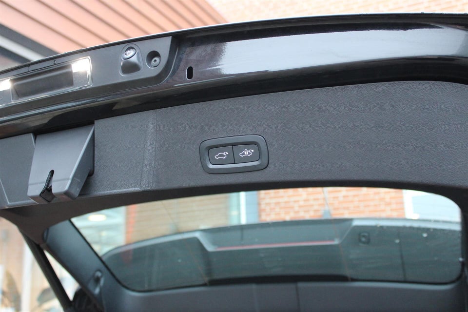 Volvo XC40 P8 ReCharge Twin Plus 5d