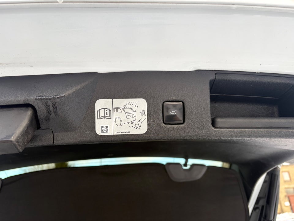 Ford Kuga 2,5 HEV Titanium X CVT 5d