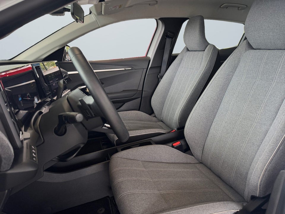 Renault Megane E-Tech 40 Equilibre 5d