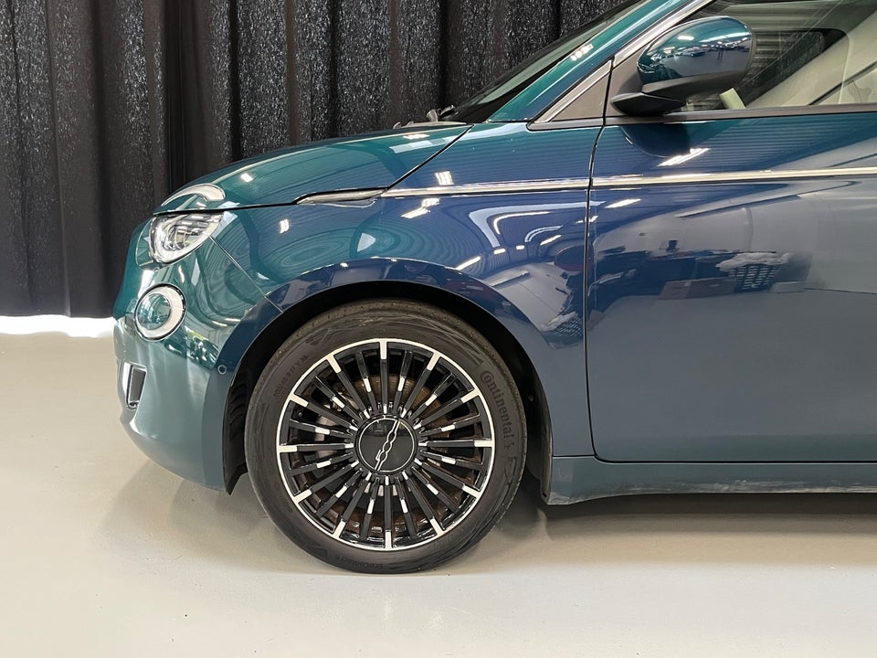 Fiat 500e 42 la Prima Sky 3d