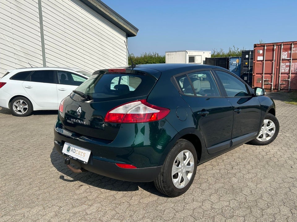 Renault Megane III 1,6 110 Expression 5d