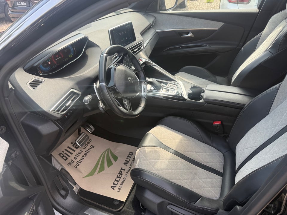 Peugeot 3008 1,6 Hybrid4 GT Line EAT8 5d