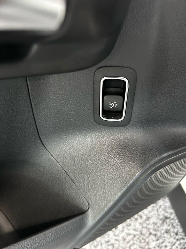 Mercedes EQA250 Progressive 5d