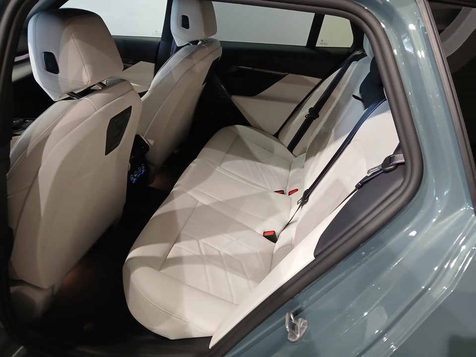 BMW i5 eDrive40 Touring M-Sport Pro 5d