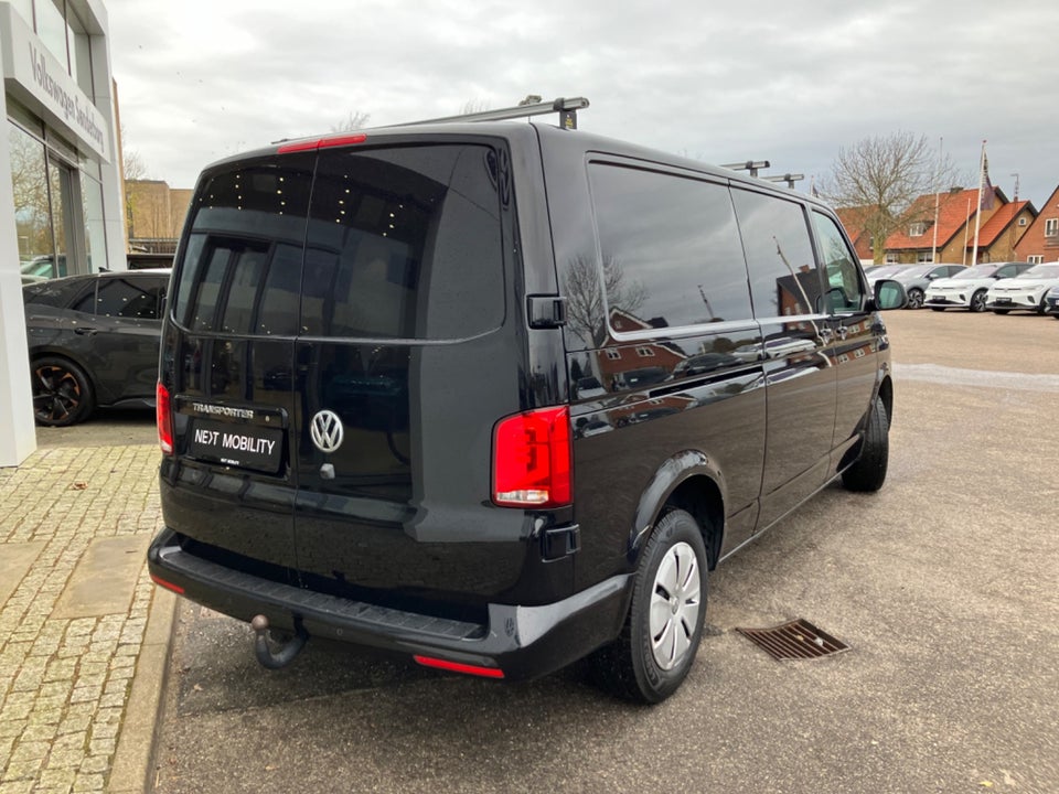 VW Transporter 2,0 TDi 150 Kassevogn DSG lang