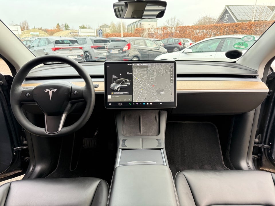 Tesla Model Y Long Range AWD 5d