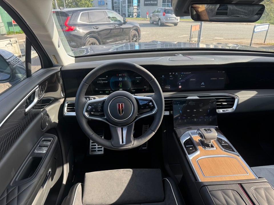 Hongqi E-HS9 84 Comfort 5d