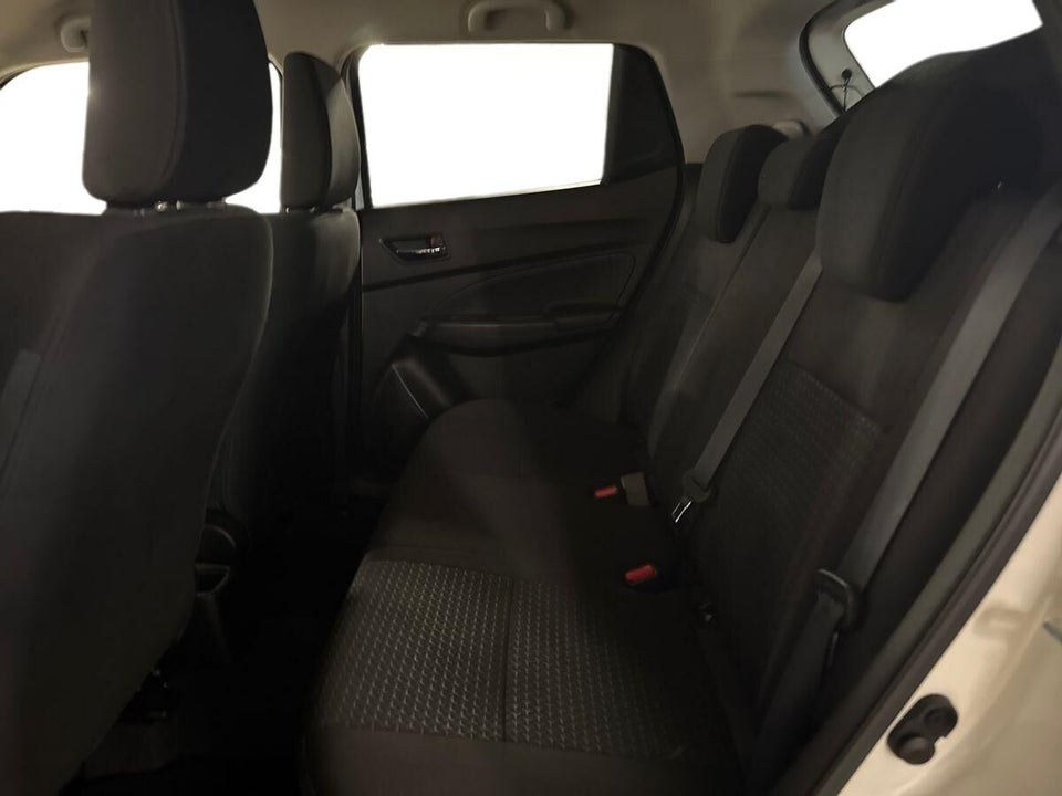 Suzuki Swift 1,2 Dualjet mHybrid Exclusive Gold 5d