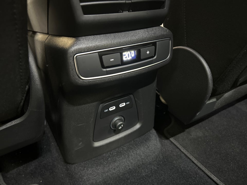 Audi Q4 e-tron 40 Advanced 5d