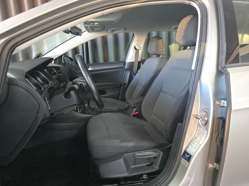 VW Golf VII 1,5 TSi 130 Comfortline Variant DSG 5d