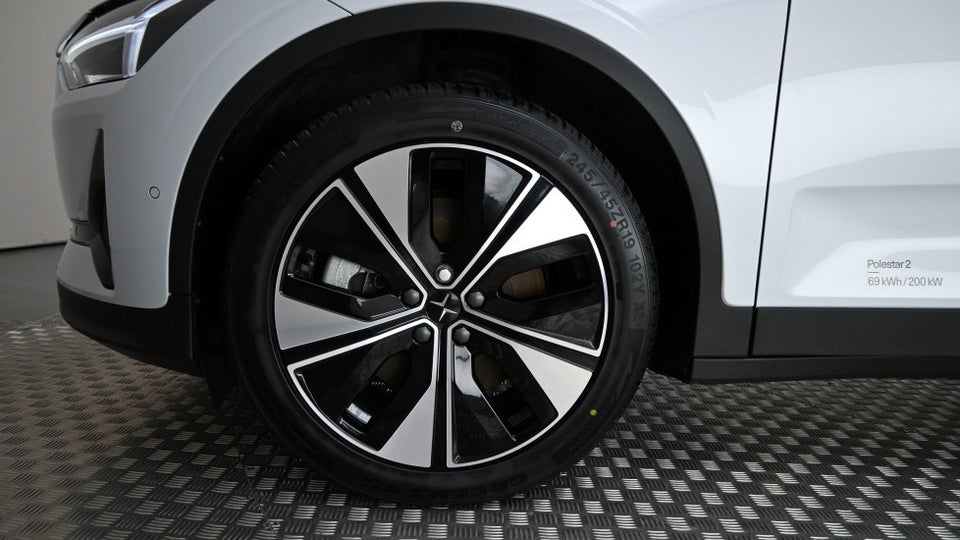 Polestar 2 Standard Range 5d