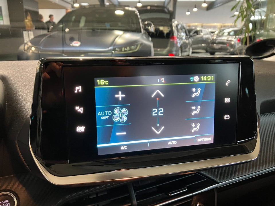 Peugeot e-208 50 Active Pack 5d