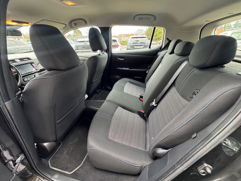 Nissan Leaf 40 Acenta 5d