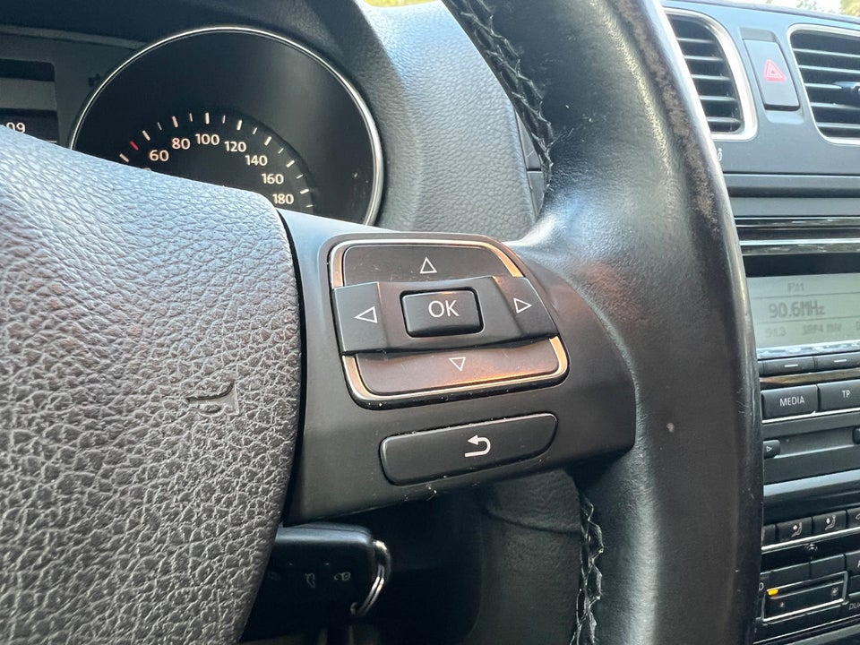 VW Golf VI 2,0 TDi 140 Highline Variant Van 5d