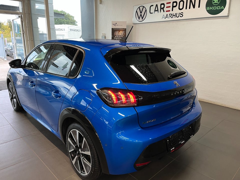 Peugeot e-208 50 GT 5d