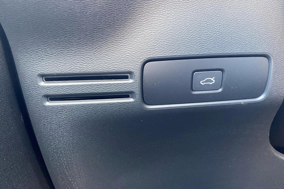 Volvo XC40 ReCharge Extended Range Core 5d
