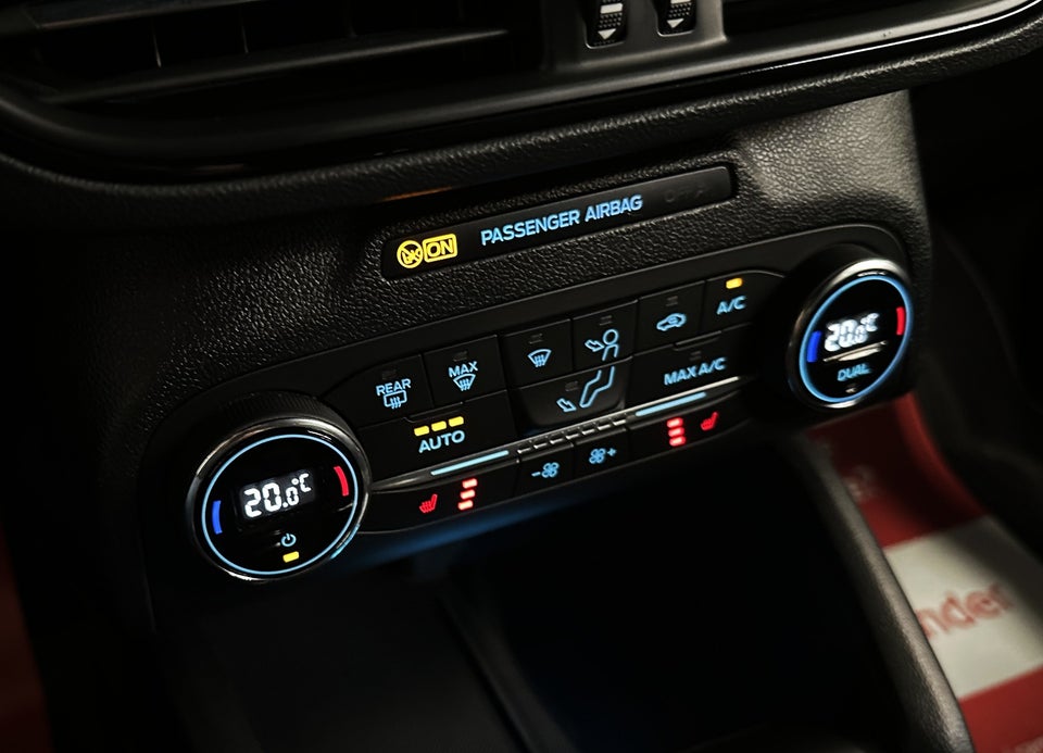 Ford Focus 1,0 EcoBoost ST-Line stc. 5d