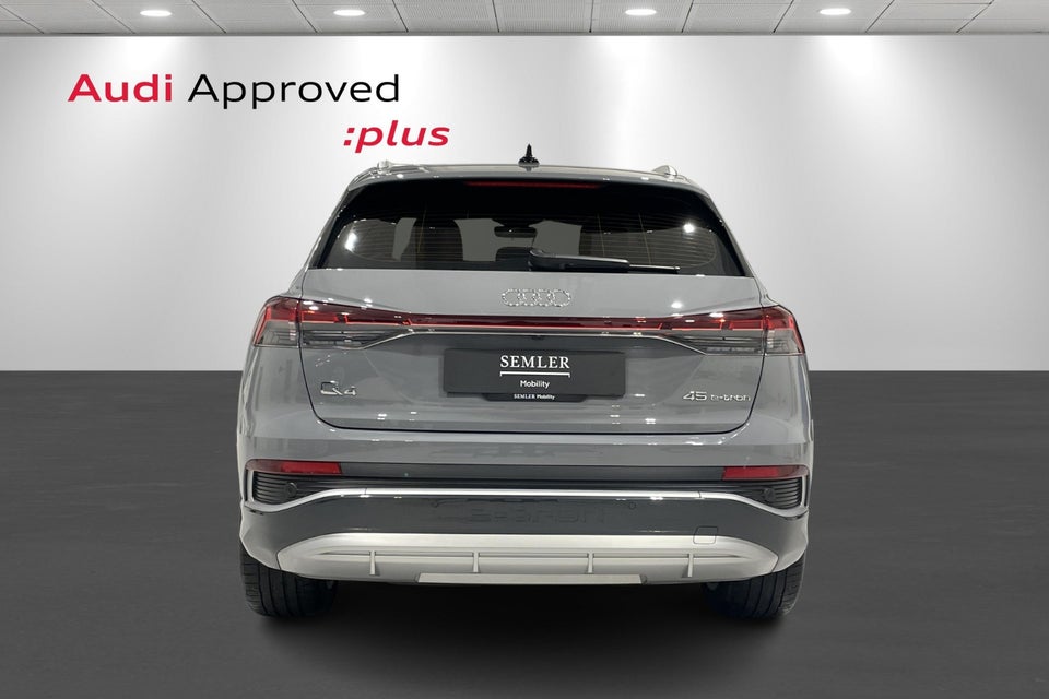 Audi Q4 e-tron 45 Progress 5d