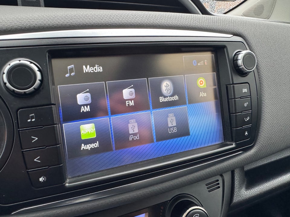 Toyota Yaris 1,5 Hybrid H3 e-CVT 5d