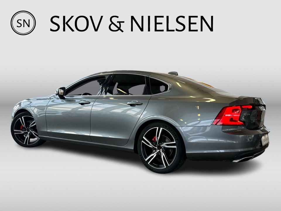 Volvo S90 2,0 D4 190 Momentum aut. 4d