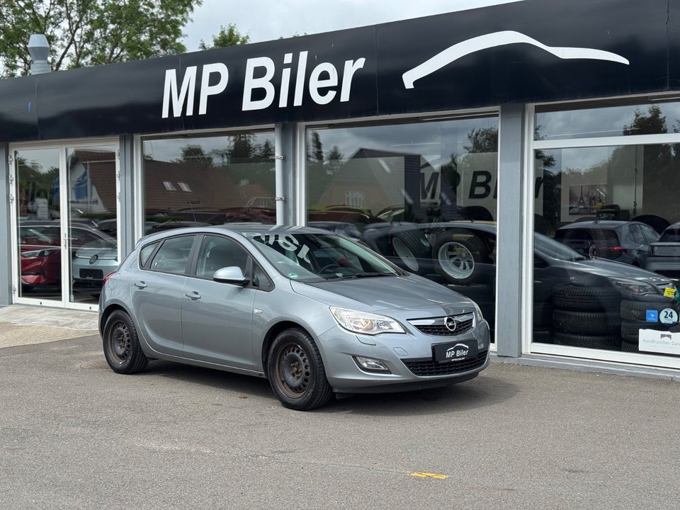 Opel Astra 1,6 Enjoy eco 5d