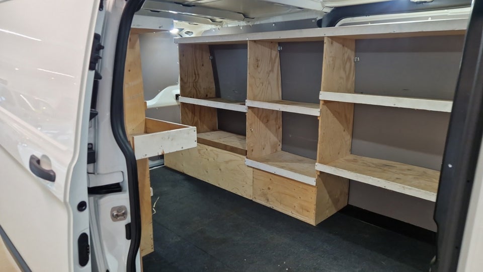 Ford Transit Custom 300 L2 2,0 TDCi 130 Trend