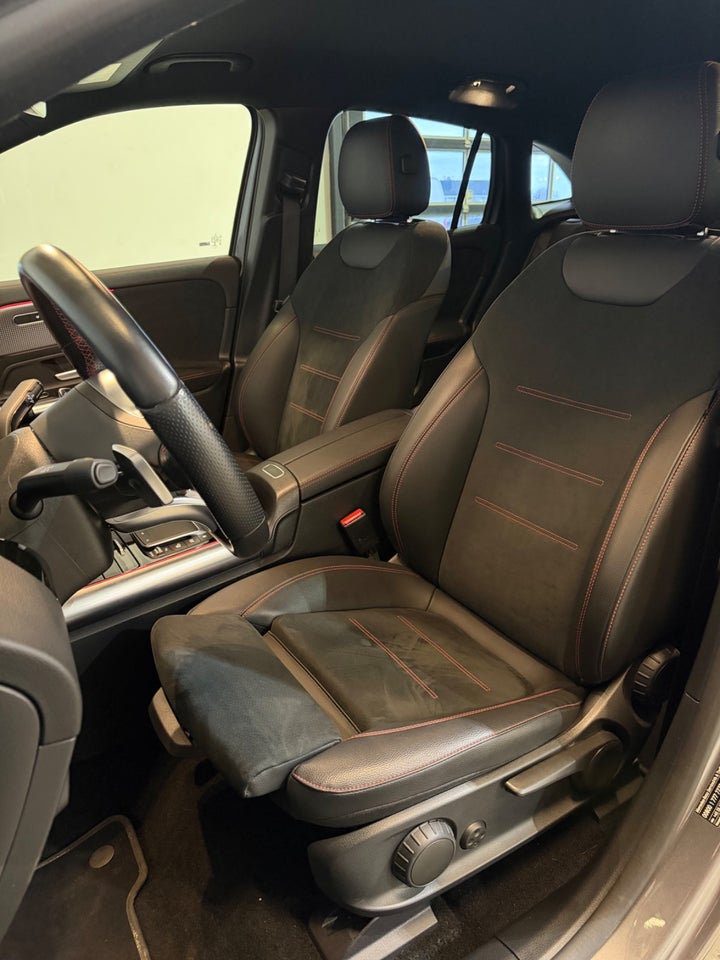 Mercedes EQA300 AMG Line 4Matic 5d