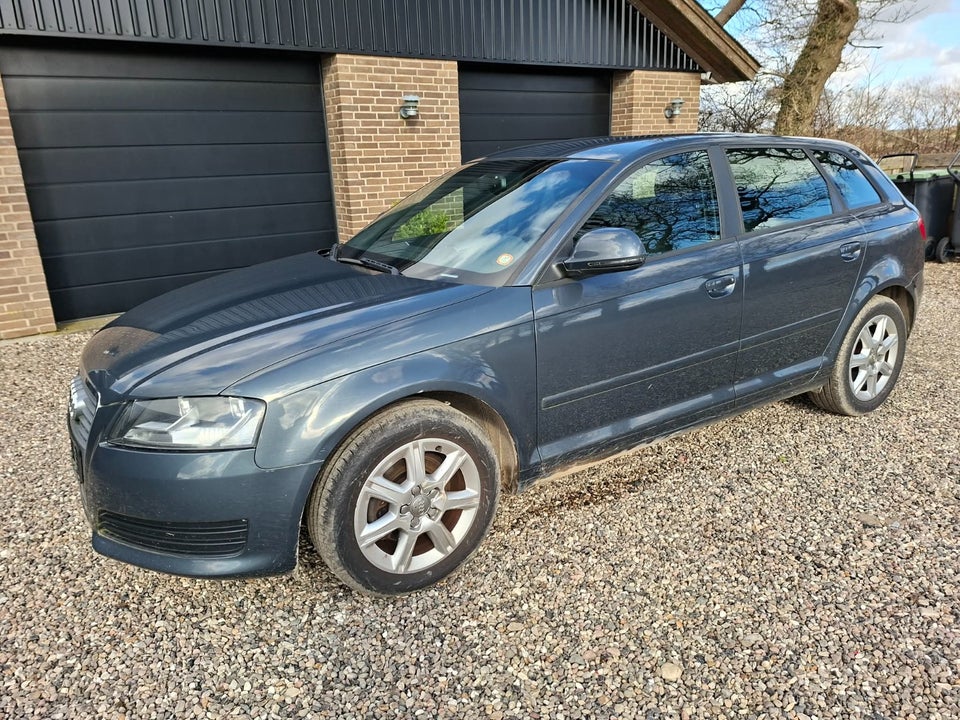 Audi A3 1,8 TFSi Ambiente Sportback 5d