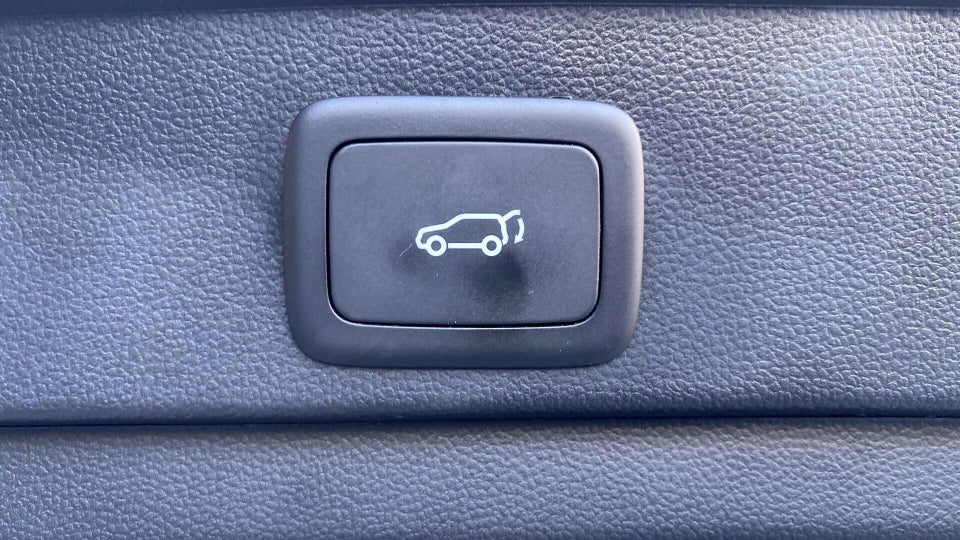 MG Marvel R Luxury 5d