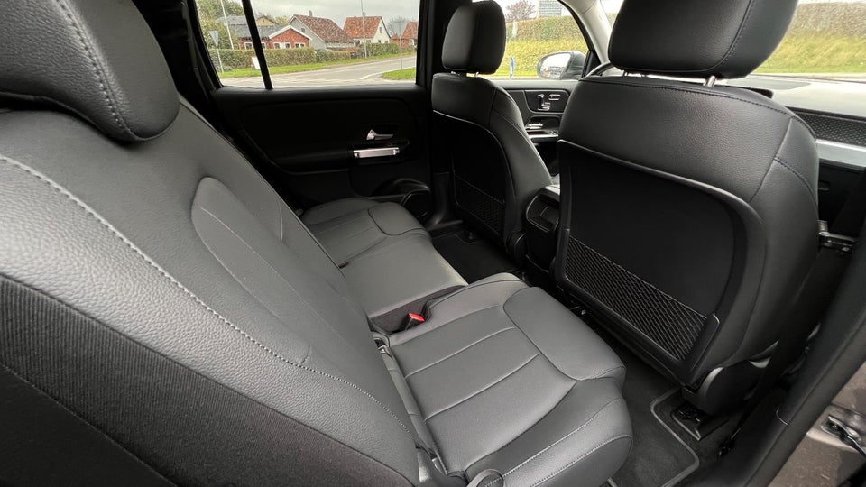 Mercedes EQB300 Progressive Advance 4Matic 5d