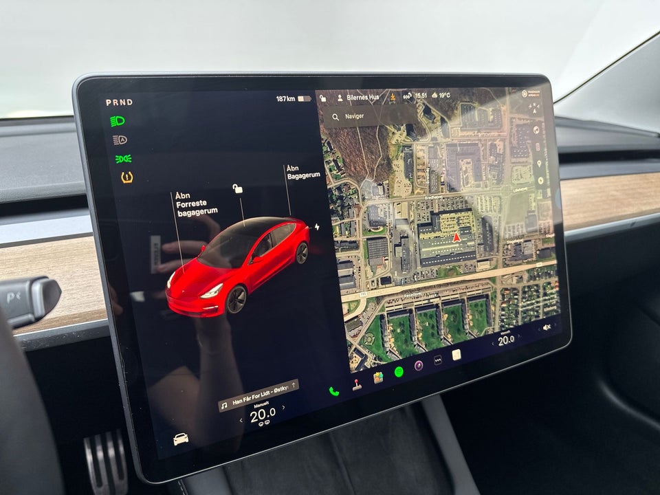 Tesla Model 3 Standard Range+ RWD 4d