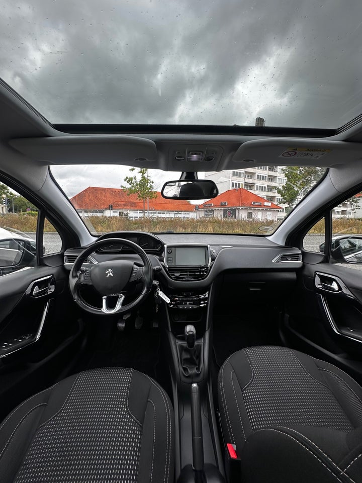 Peugeot 208 1,5 BlueHDi 100 Prestige Sky 5d