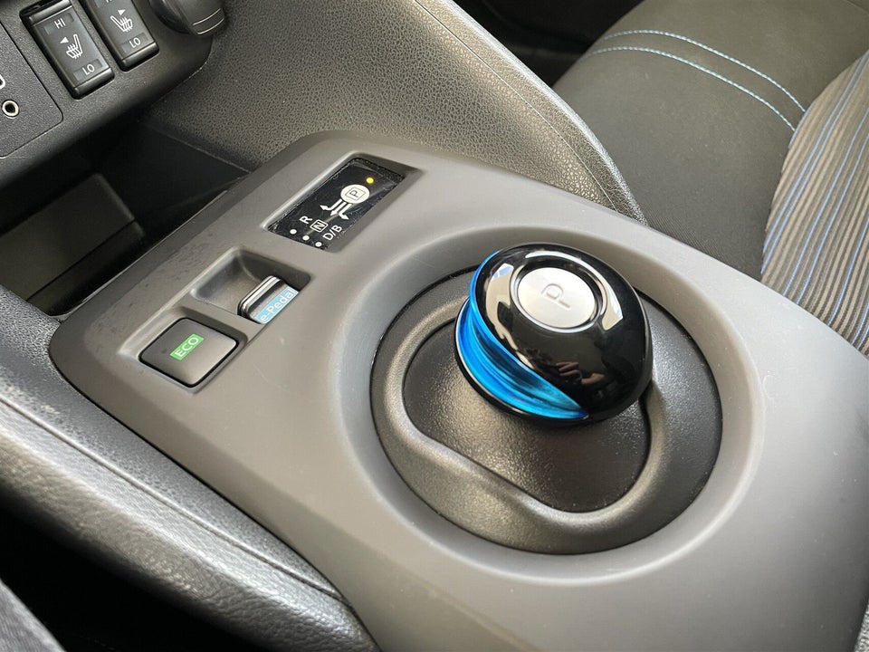 Nissan Leaf 39 Acenta 5d