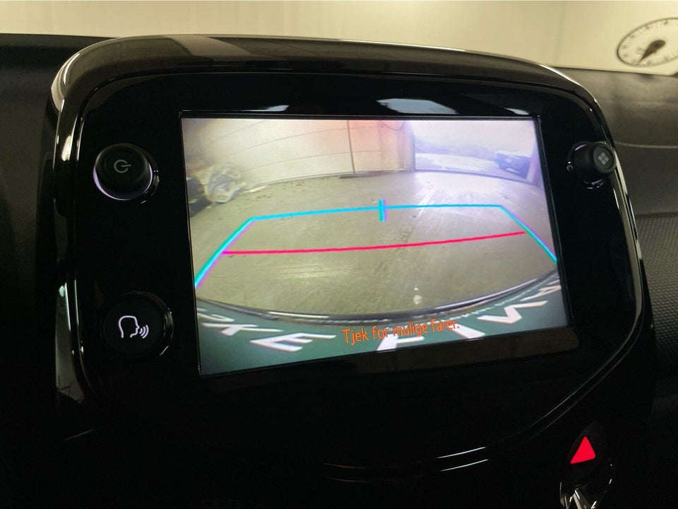 Citroën C1 1,0 VTi Shine 5d