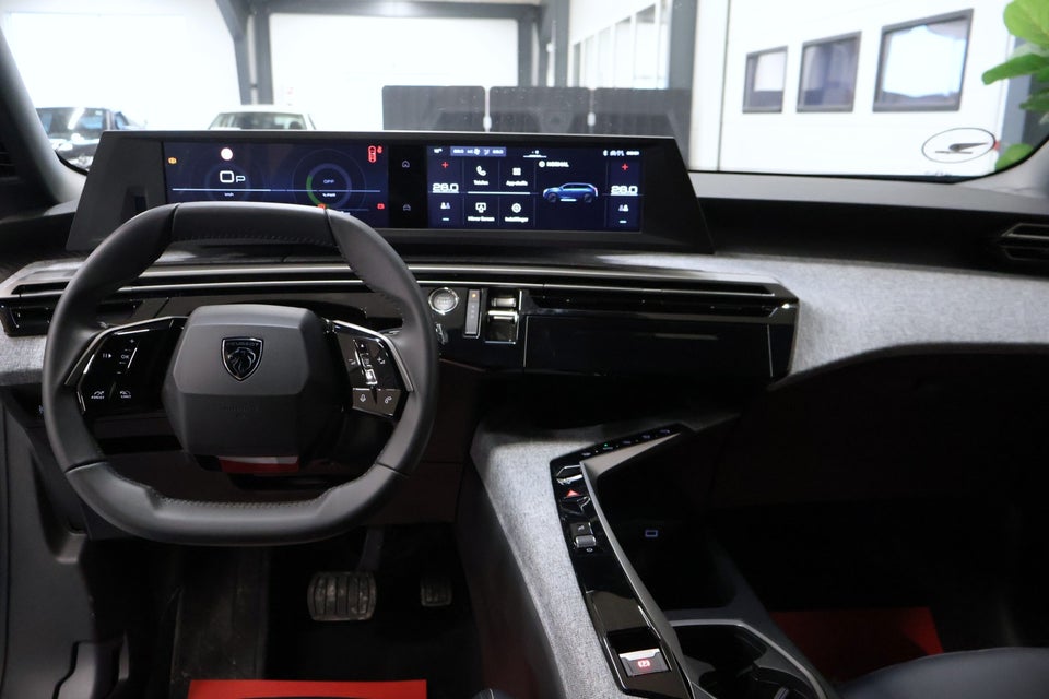 Peugeot e-5008 77 Allure Pack 7prs 5d