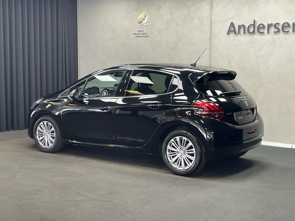 Peugeot 208 1,2 PureTech 82 Prestige 5d