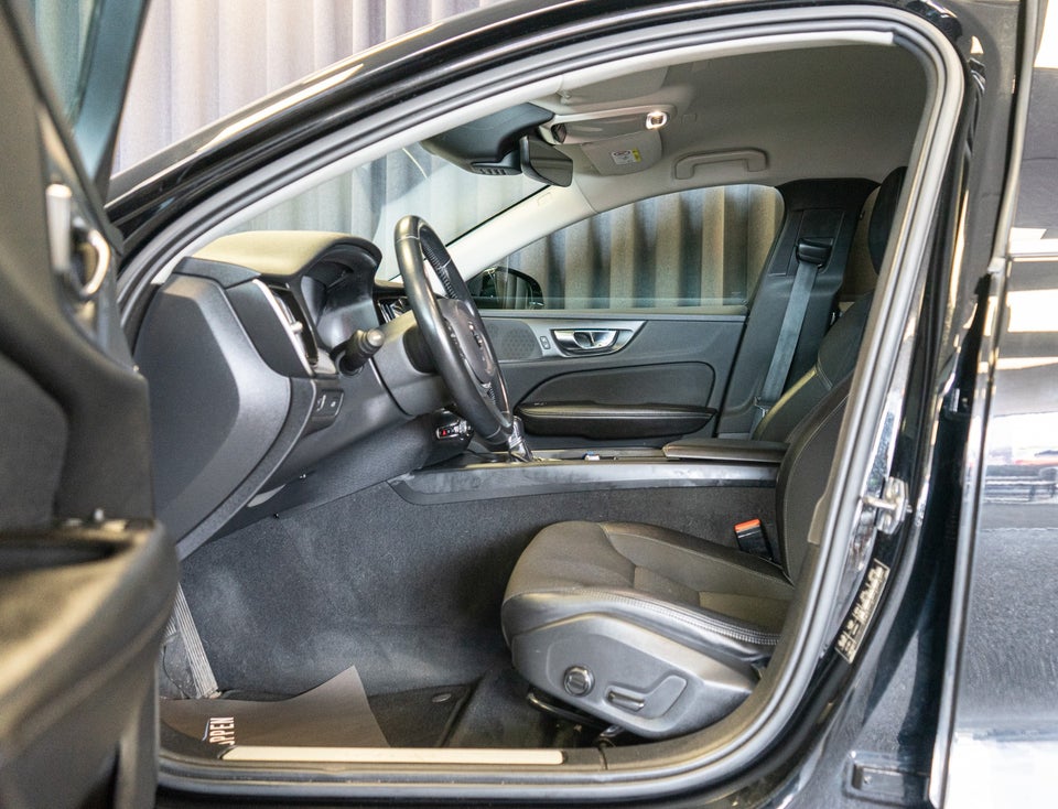 Volvo V60 2,0 D4 190 Momentum aut. 5d