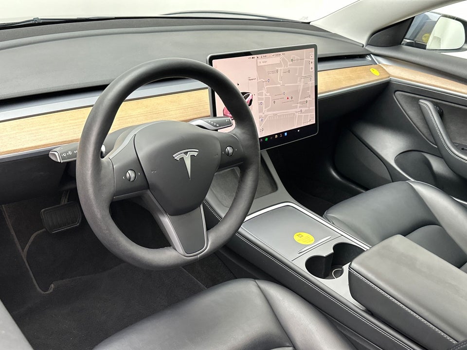 Tesla Model 3 Long Range AWD 4d